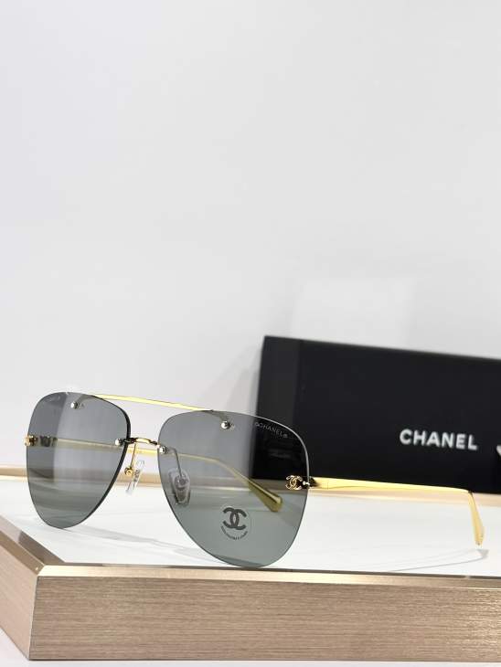 Picture of Chanel Sunglasses _SKUfw77669437fw